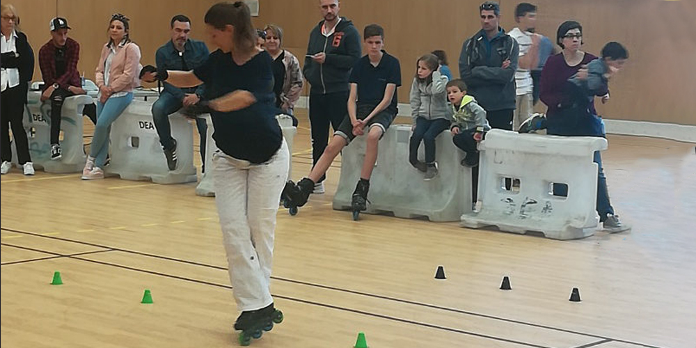 Epreuve de Slalom lors de compétition roulez rose